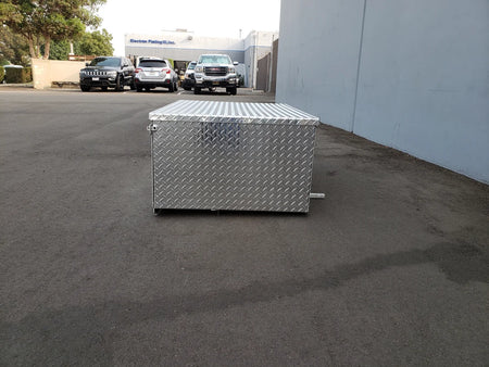 YAM-DRIVE-CARGO31A YAMAHA DRIVE ALUMINUM LOCKING CARGO BOX made of durable aluminum with diamond plate pattern, designed for custom fabrication for golf carts and secure cargo storage.