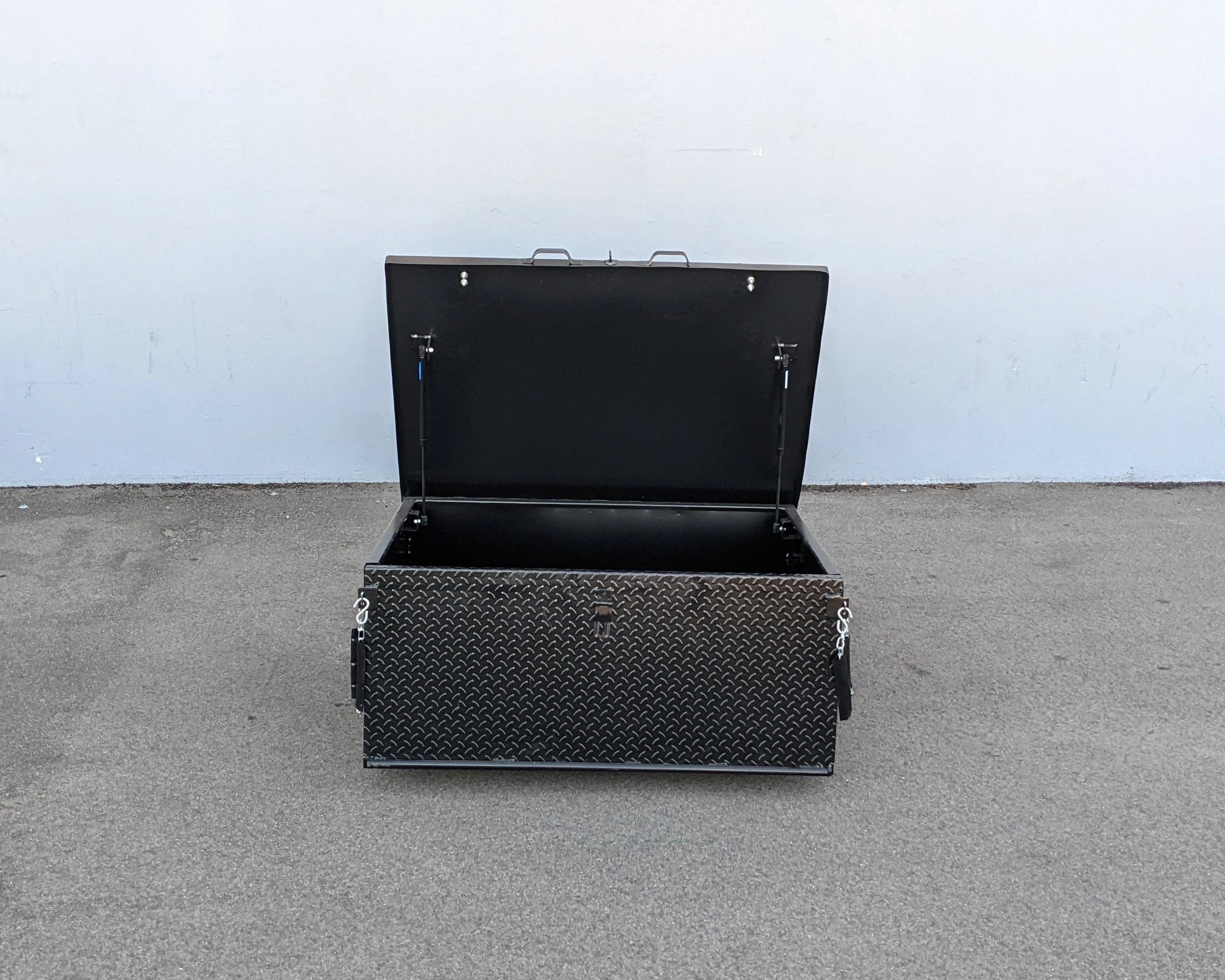 CUSH-800-CARGO31-GS HEAVY DUTY LOCKING CARGO BOX FOR CUSHMAN 800 SERIES with black diamond plate design, open lid, custom fabrication for golf carts, suited for cargo and utility storage.