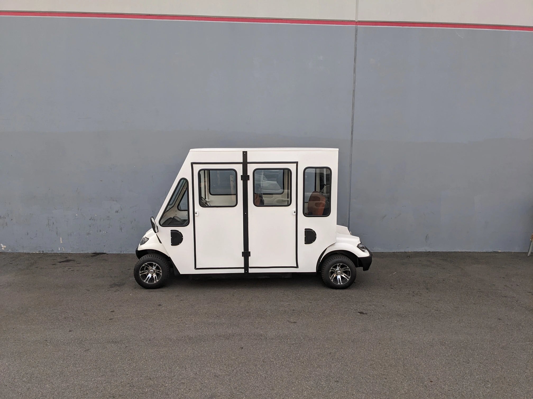 ACE-CRUISE-C40FS-4D Aluminum Cab for Cruise Car C40FS - front view.
