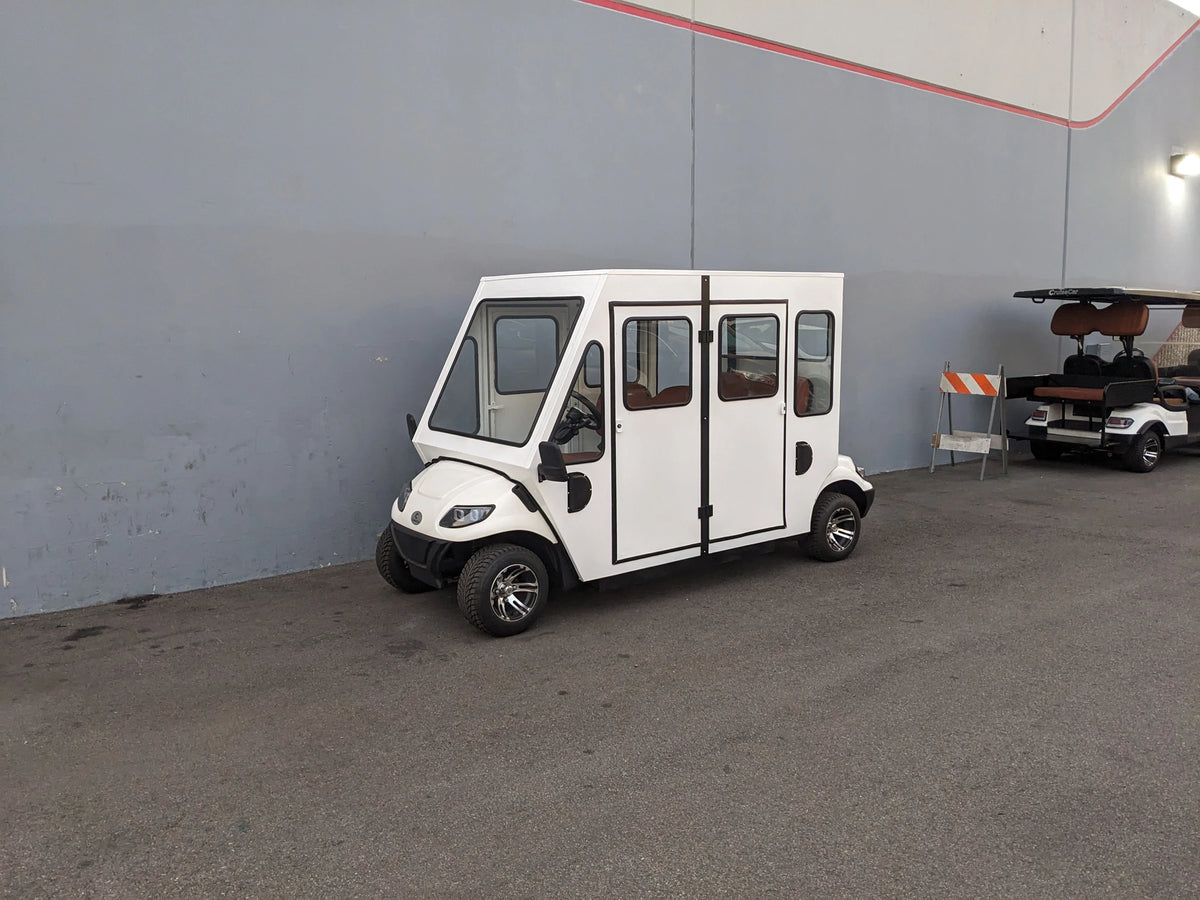 ACE-CRUISE-C40FS-4D Aluminum Cab for Cruise Car C40FS - side view.